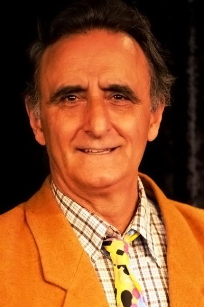 Stamatis Tzelepis backdrop