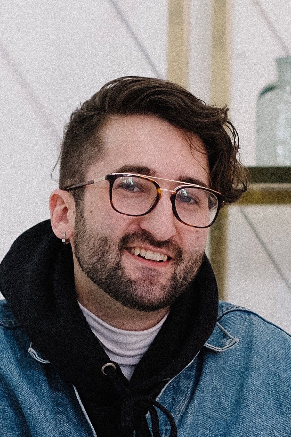 Zachary Ayotte backdrop