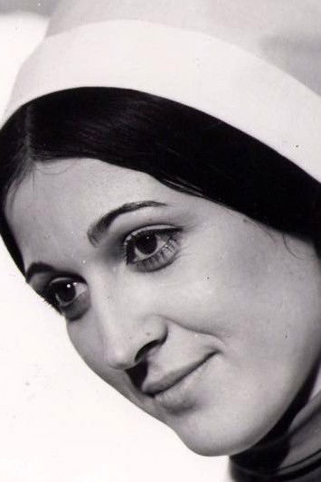 Tanilja Ahmërova backdrop