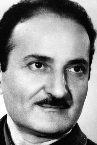 Ismail Afandiyev backdrop