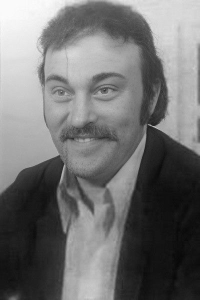 Adil Ismayilov backdrop