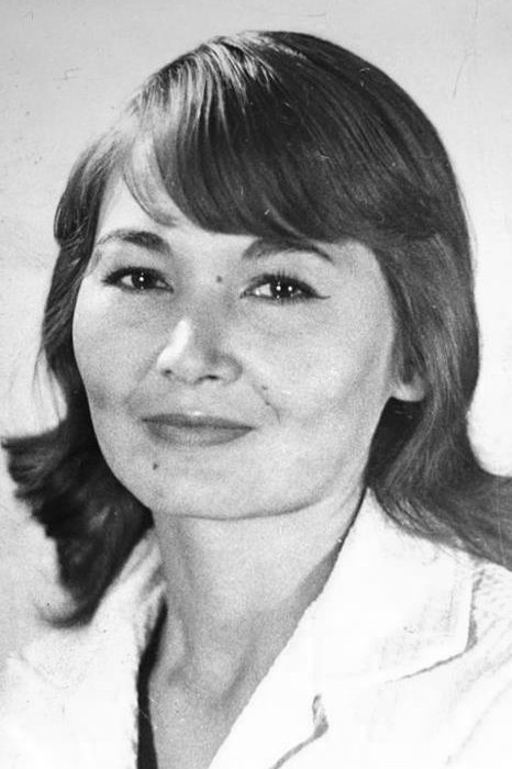 Nelli Ataullayeva backdrop