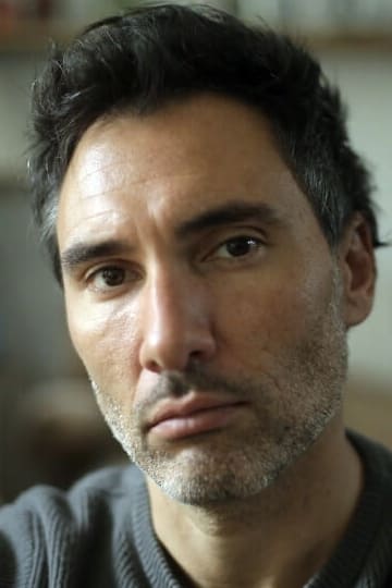 Olivier Lemaire backdrop