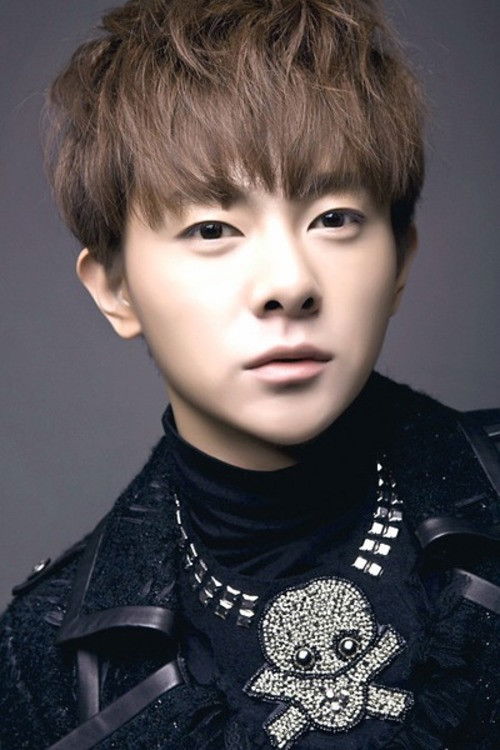 Haoran Zhang backdrop