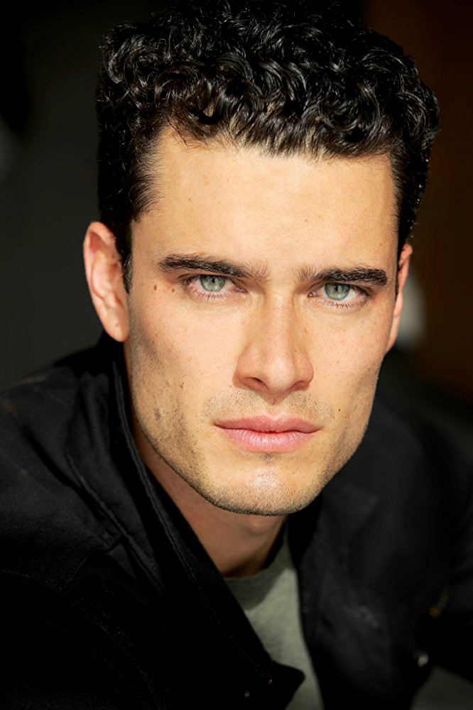 Antonios Antoniadis backdrop