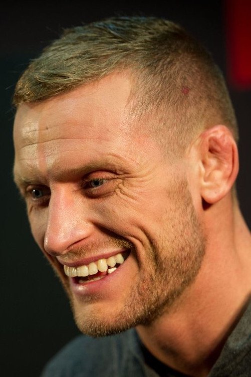 Davey Grant backdrop