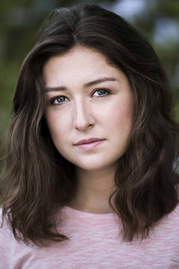 Kiara Beltran backdrop