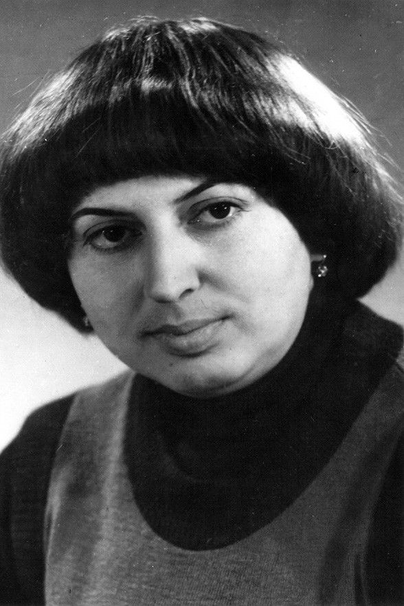 Gyulbeniz Yusuf Azimzade backdrop