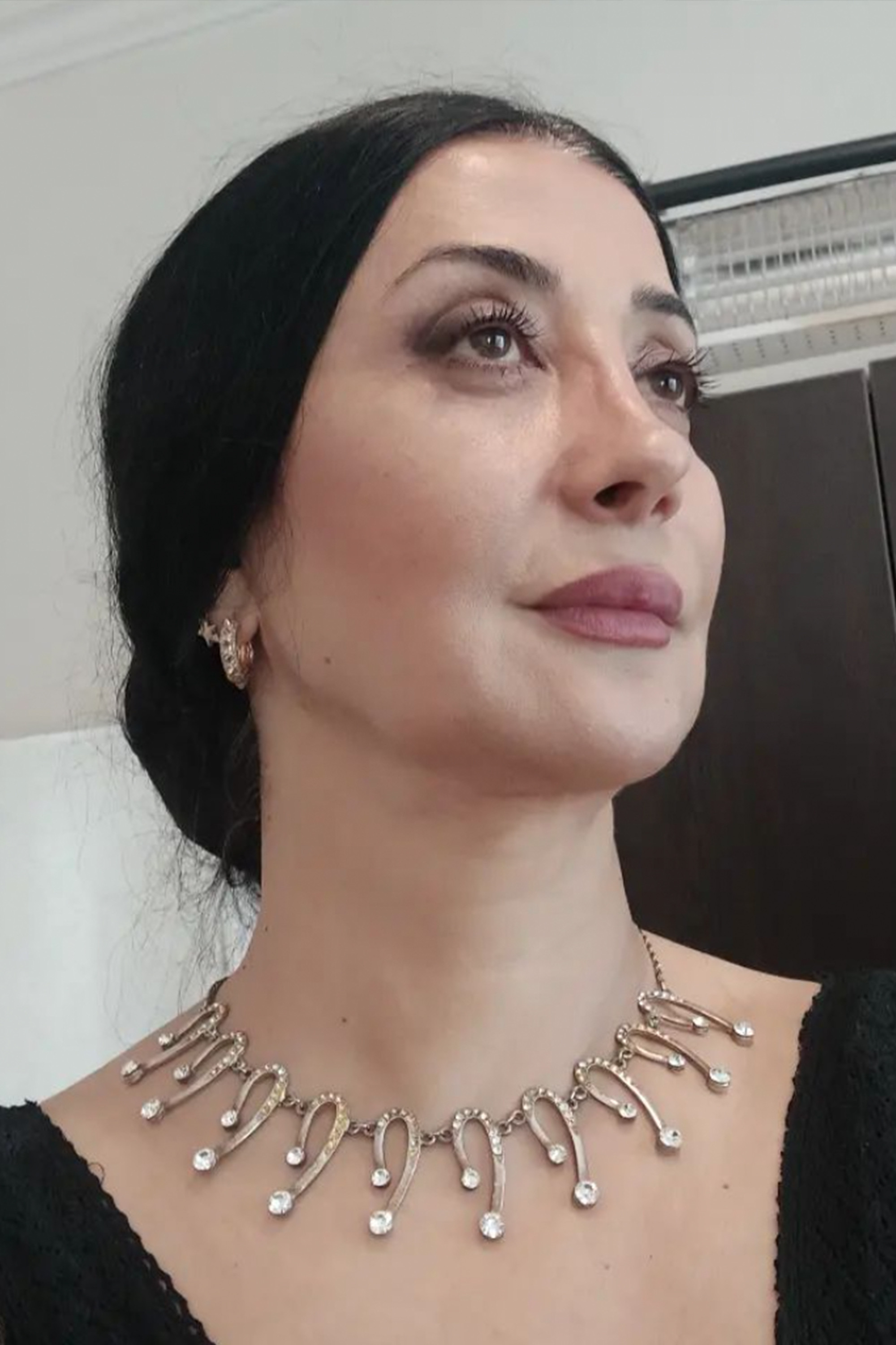 Ilgara Tosova backdrop