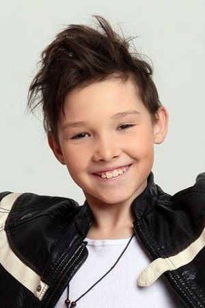 Arsen Shavliuk backdrop