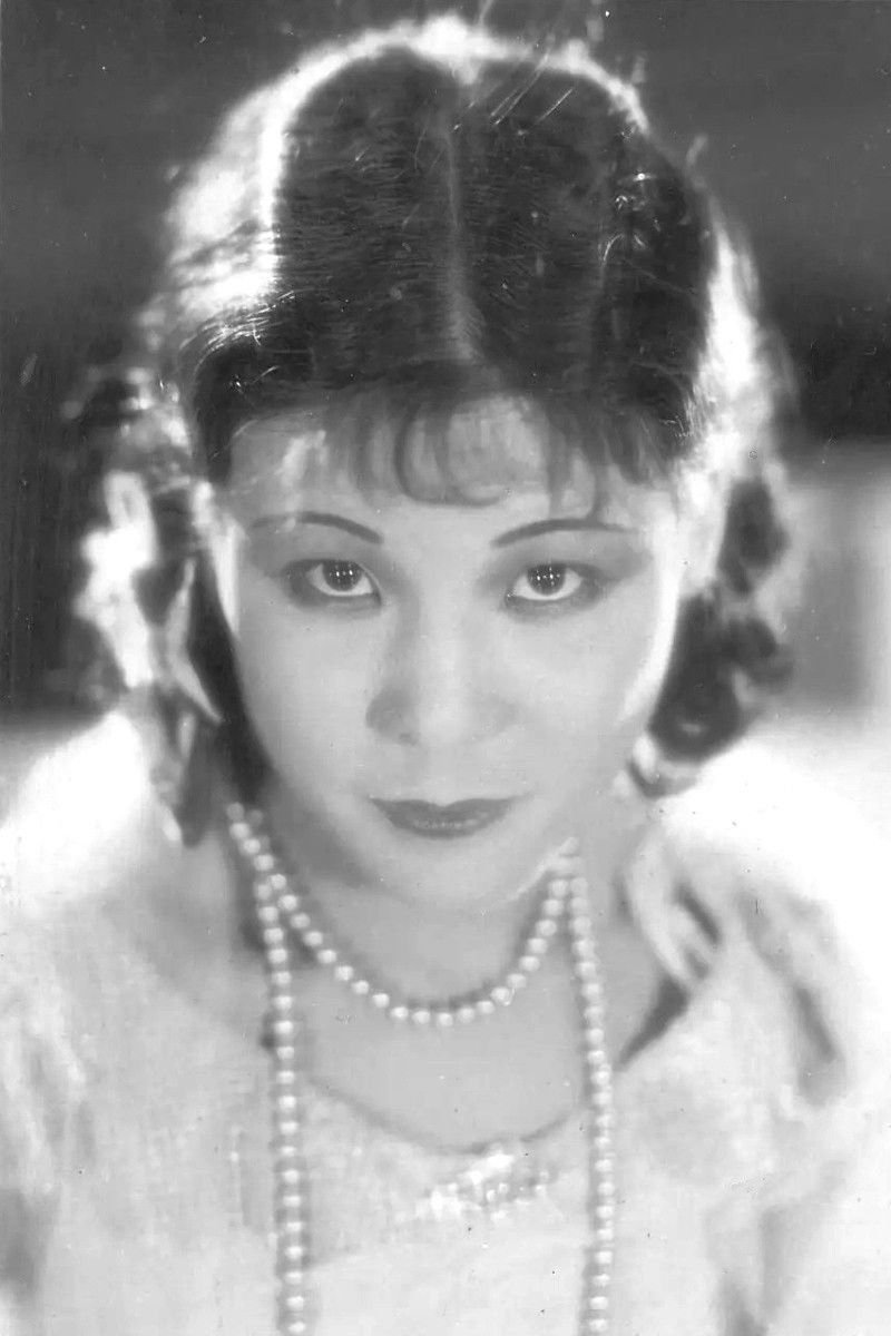 Wenzhu Zhou backdrop