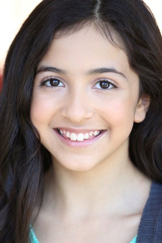 Yanellie Ireland backdrop