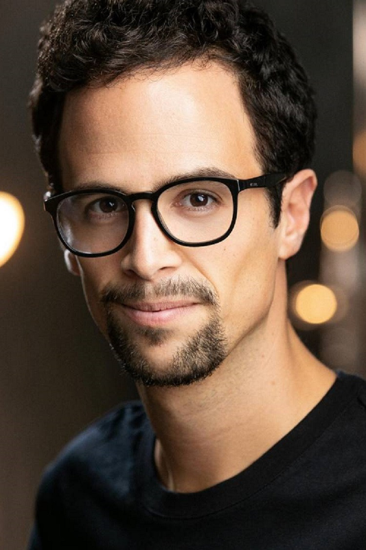 Sami Khadraoui backdrop