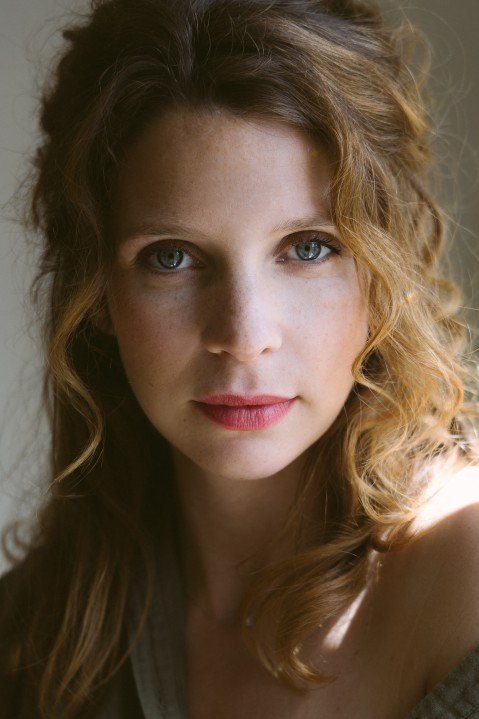 Marie Hennerez backdrop