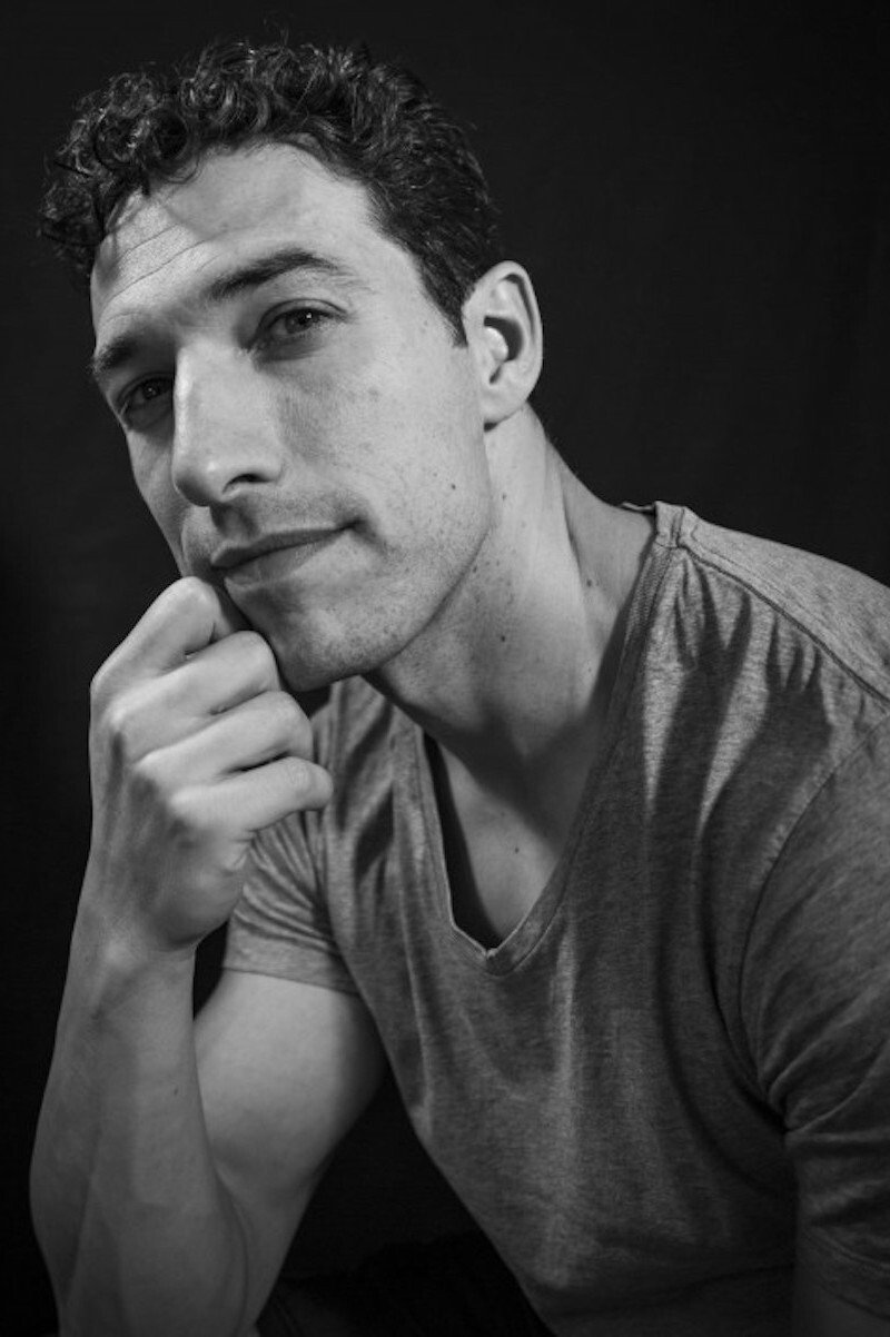 Jorge Roldán backdrop