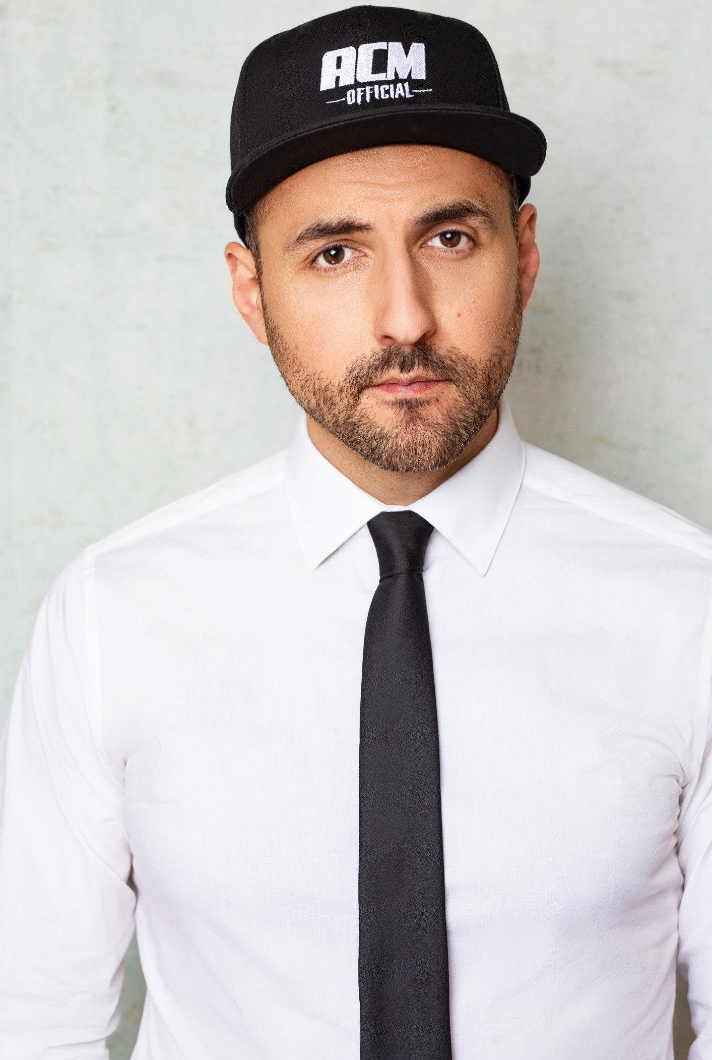 Alex Magaña backdrop