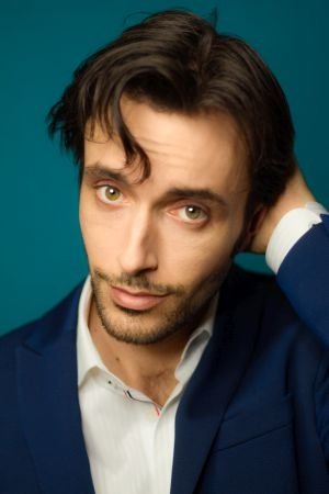 Anthony Misiano backdrop