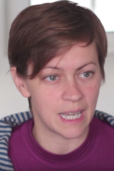 Lilla Sárosdi backdrop