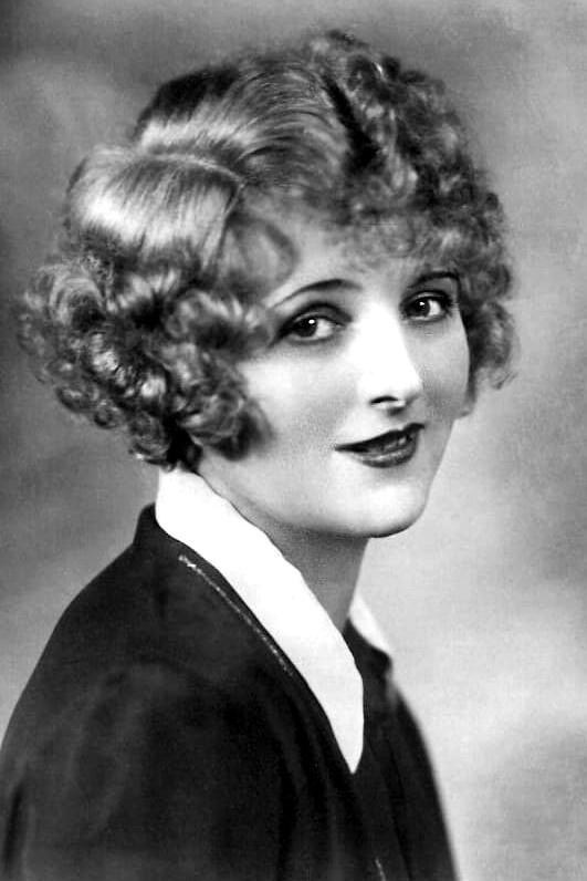 Margarete Lanner backdrop