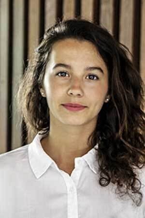 Sarah Cheyenne backdrop