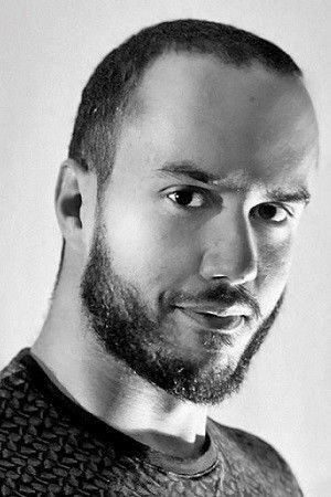 Armando Ravelo backdrop