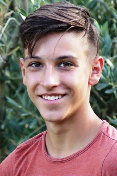 Teïlo Azaïs backdrop