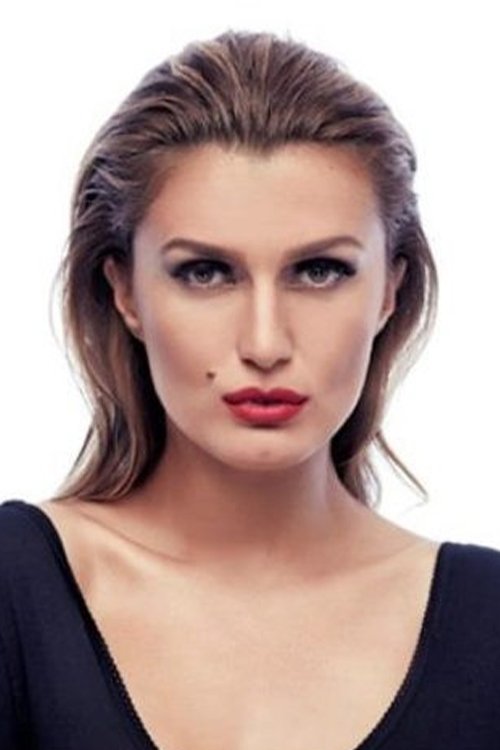 Tuğba Özay backdrop