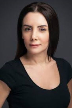 Seda Kement backdrop