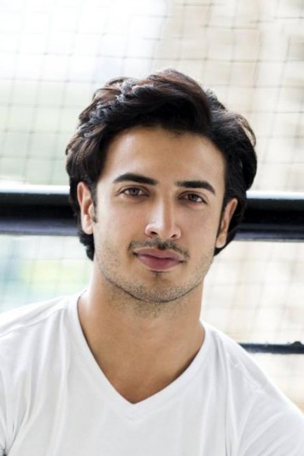 Zain Khan Durrani backdrop