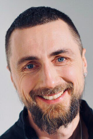 Mikhail Starchak backdrop