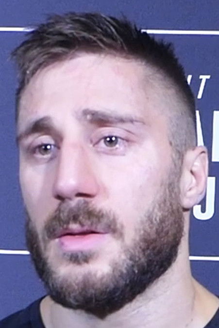 Daniel Teymur backdrop