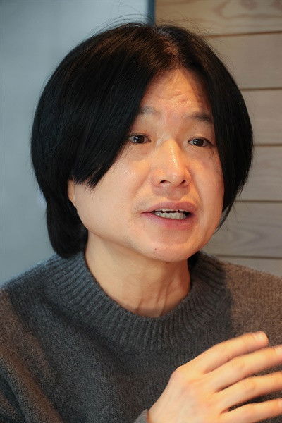 Joo Jin-woo backdrop