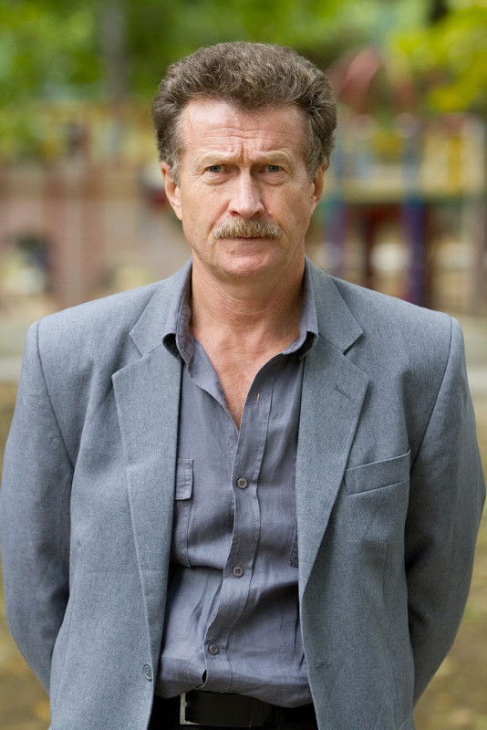 Leonid Belozorovich backdrop