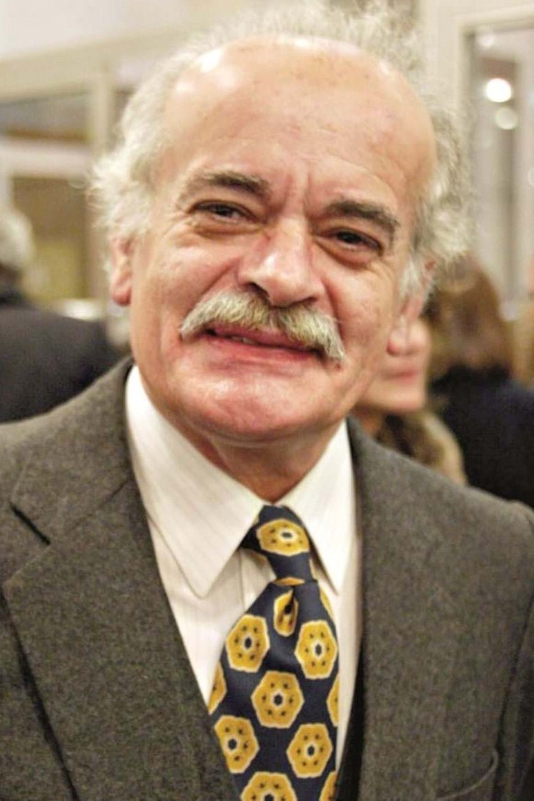 Pedro Pinheiro backdrop