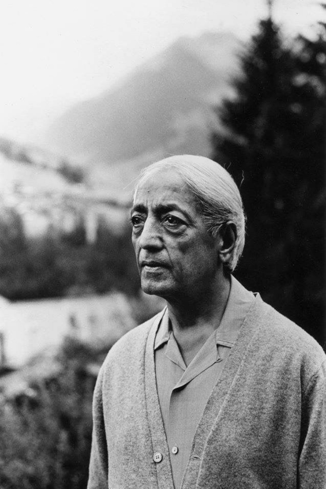 Jiddu Krishnamurti backdrop