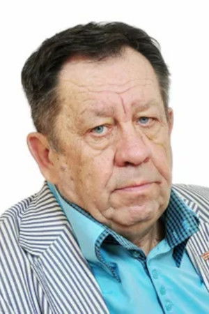 Maksim Maksimov backdrop