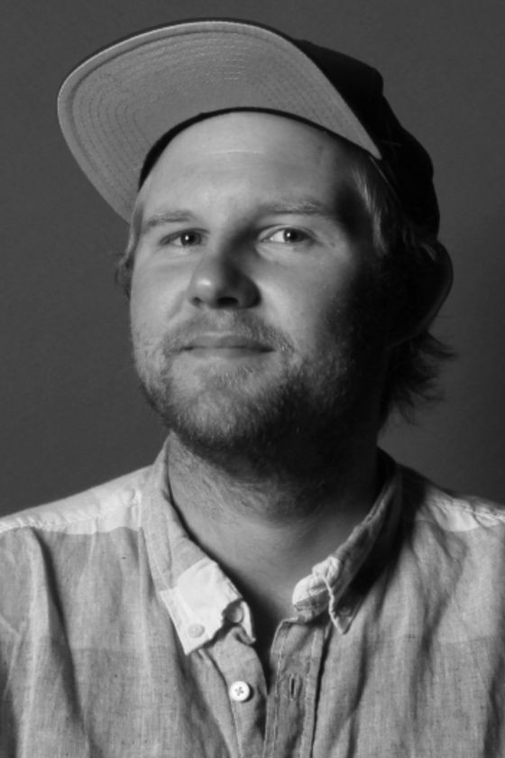 Max Bierhals backdrop