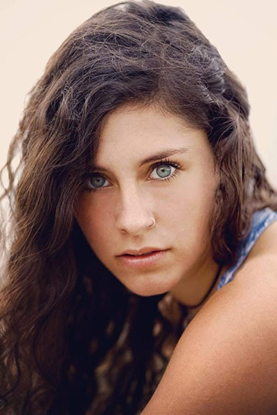 Hannah Kleeman backdrop