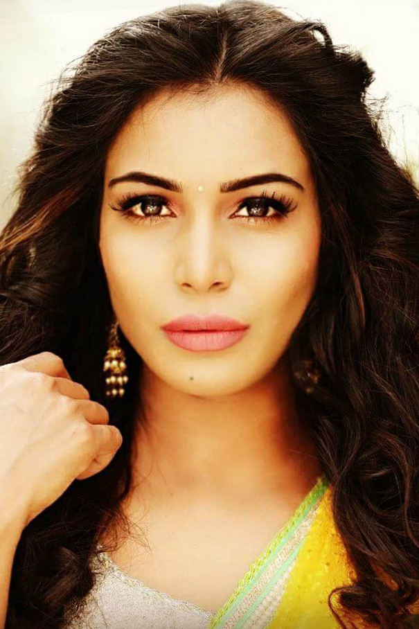 Sanjana Anne backdrop