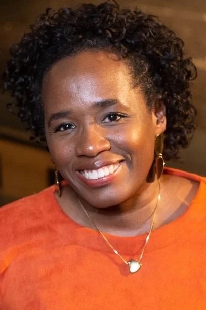 Tatiana Tiburcio backdrop