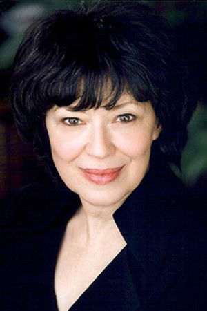 Cayle Chernin backdrop