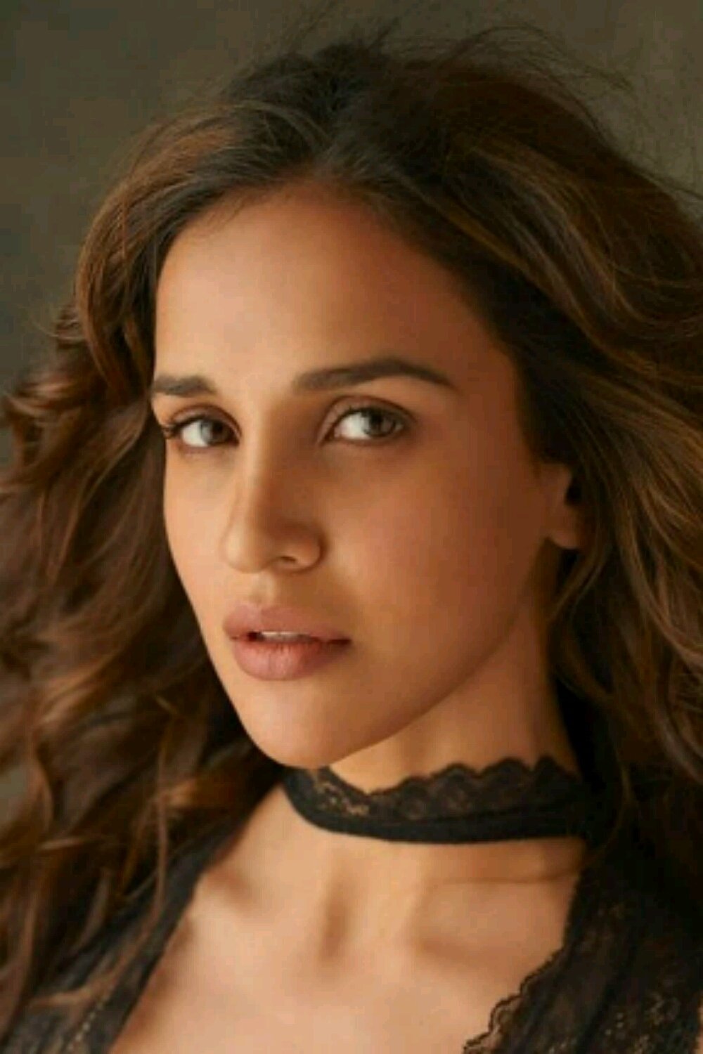Aisha Sharma backdrop