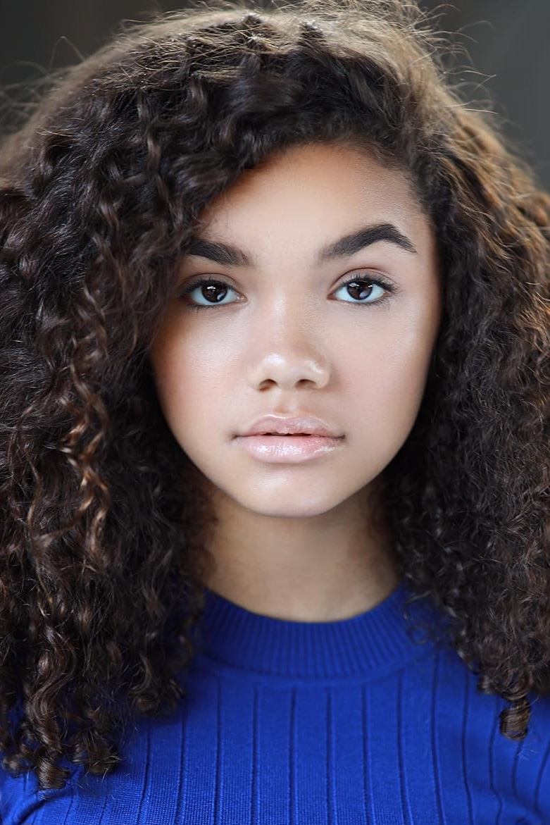 McKenna Roberts backdrop