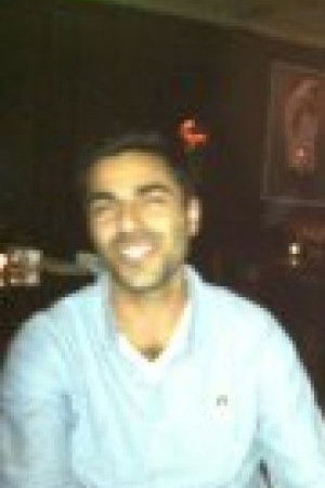 Justin Younesi backdrop