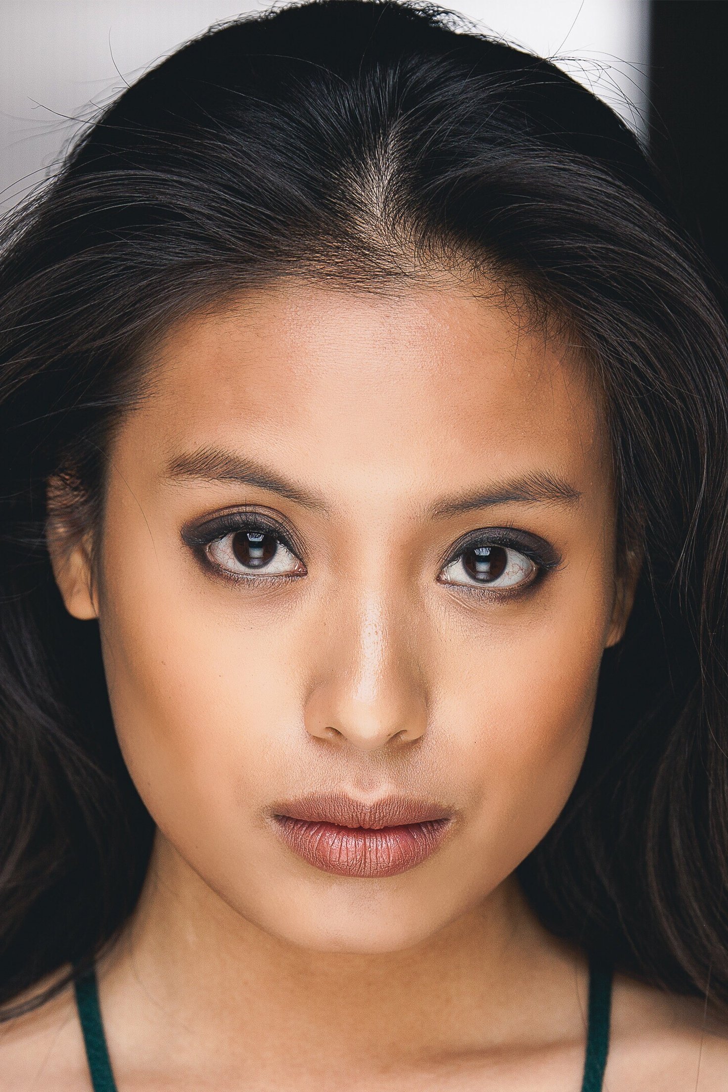 Vivien Ngô backdrop