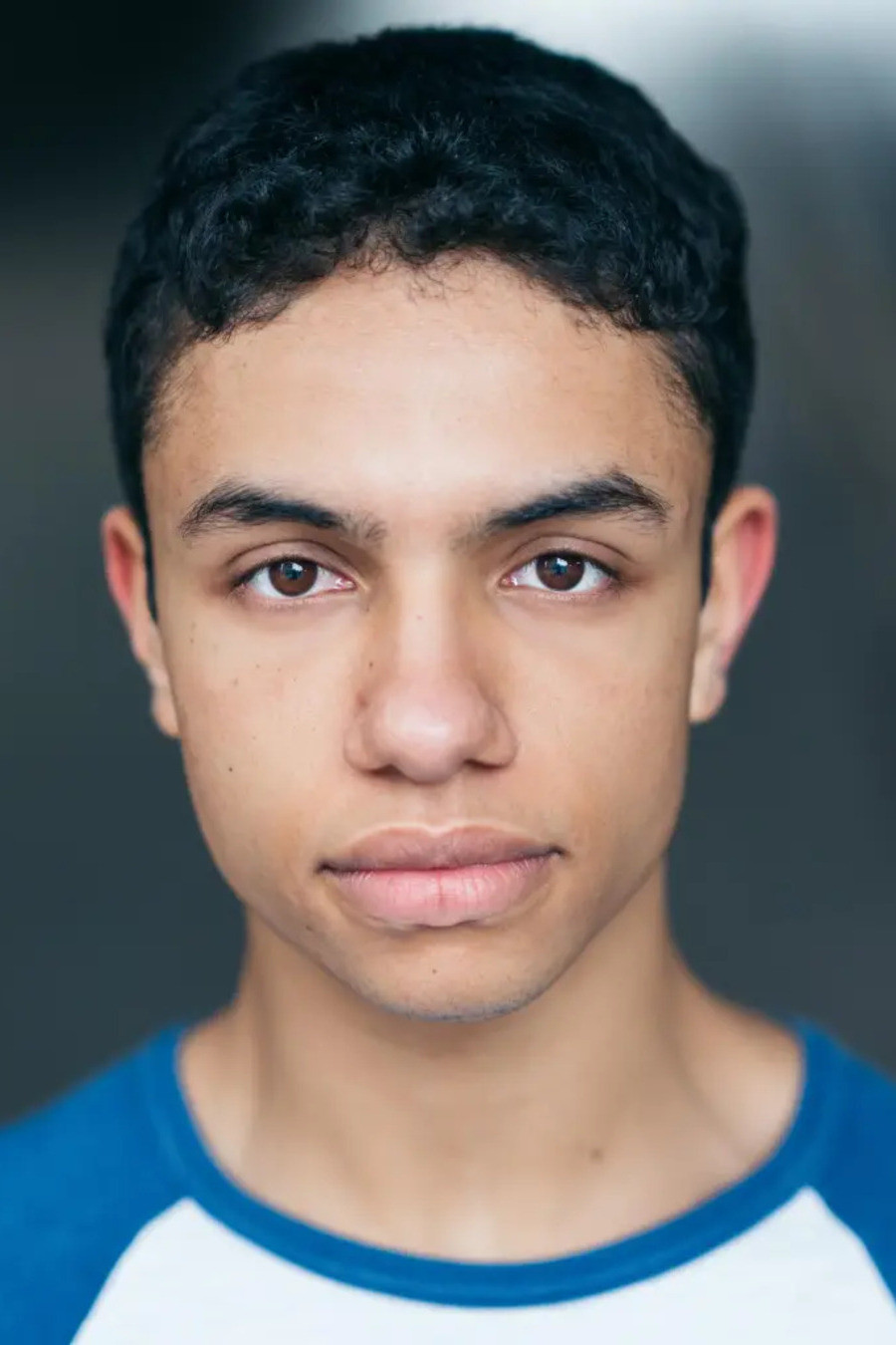 Noah Thomas backdrop