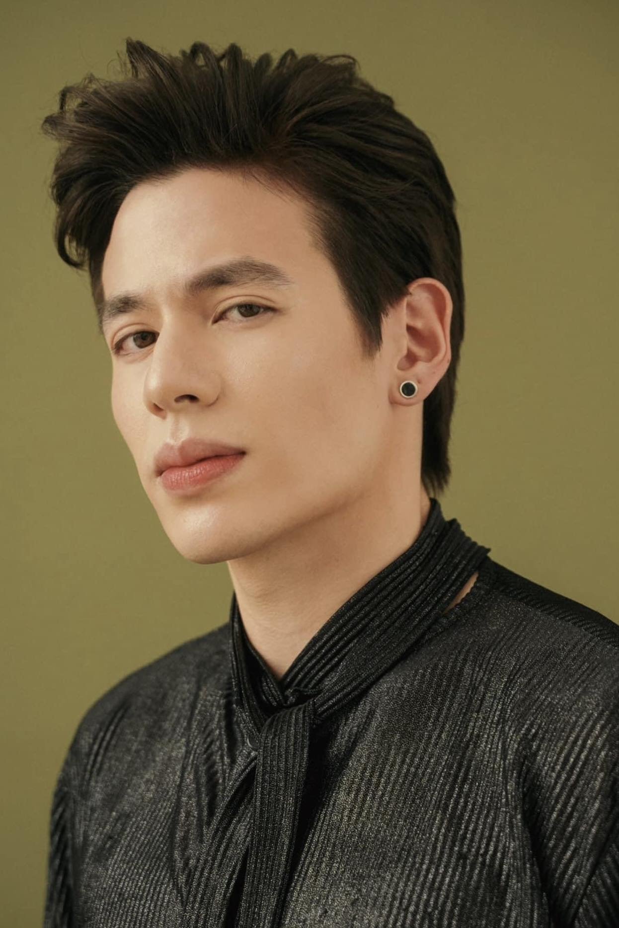 Jake Ejercito backdrop