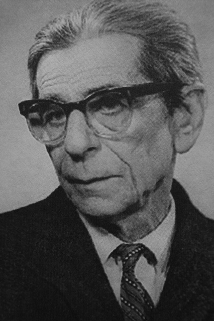 Aleksandr Litvinov backdrop