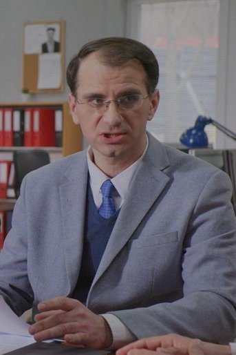 Tomi Kosynus backdrop