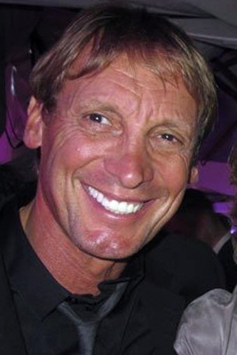 Jean-Paul Schneider backdrop